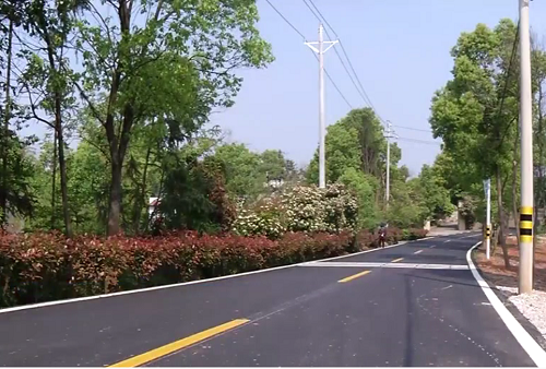 長沙太空金路橋材料有限公司,雙鋼輪壓路機(jī),福格勒瀝青攤鋪機(jī),AC系列,AF系列,SBS系列